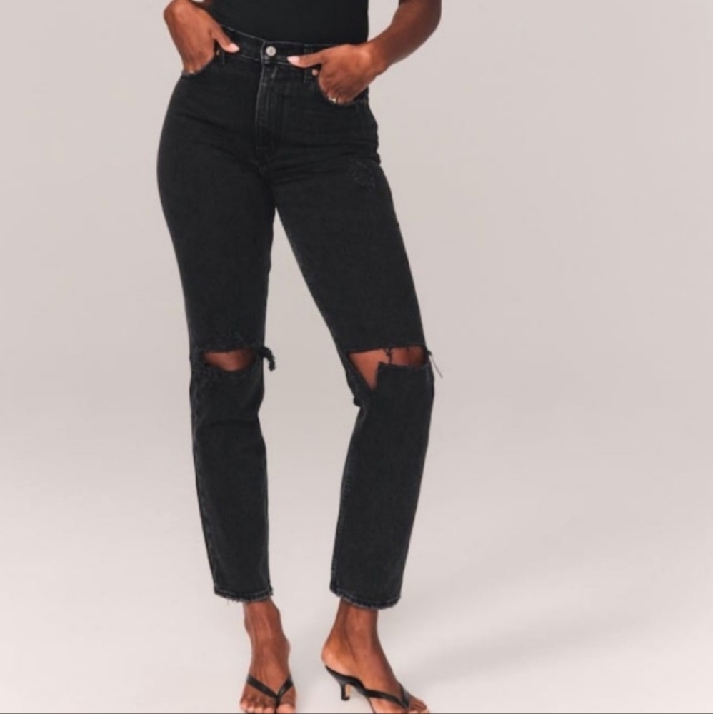 Abercrombie & Fitch The 90s Straight Ultra High Rise Distressed Jeans Plus Size